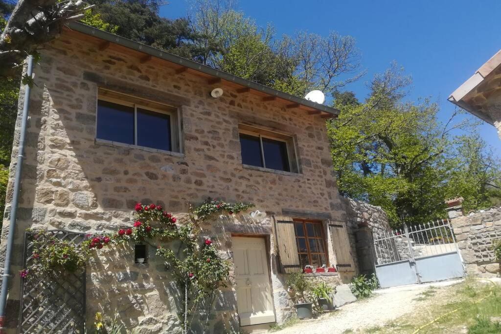 Loft La Rose Desiree Gite 3 Etoiles Chalencon Exterior photo